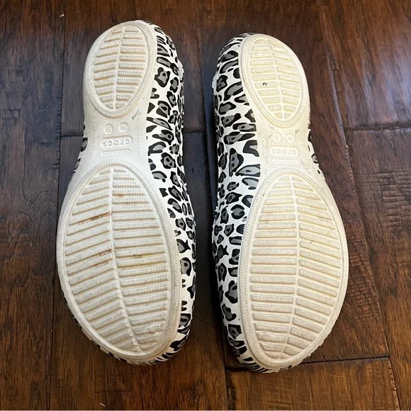 CROCS Kadee White Animal Print Sling Back Flats Women's Size 9 - Picture 8 of 10
